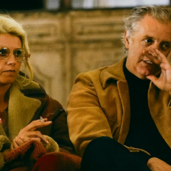 Immagine teamporanea - Coppia aperta quasi spalancata